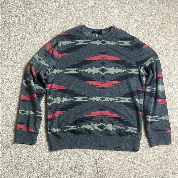 Forever 21 (21 men) Gray and Red Crewneck Sweater with Abstract Pattern - Picture 1 of 3